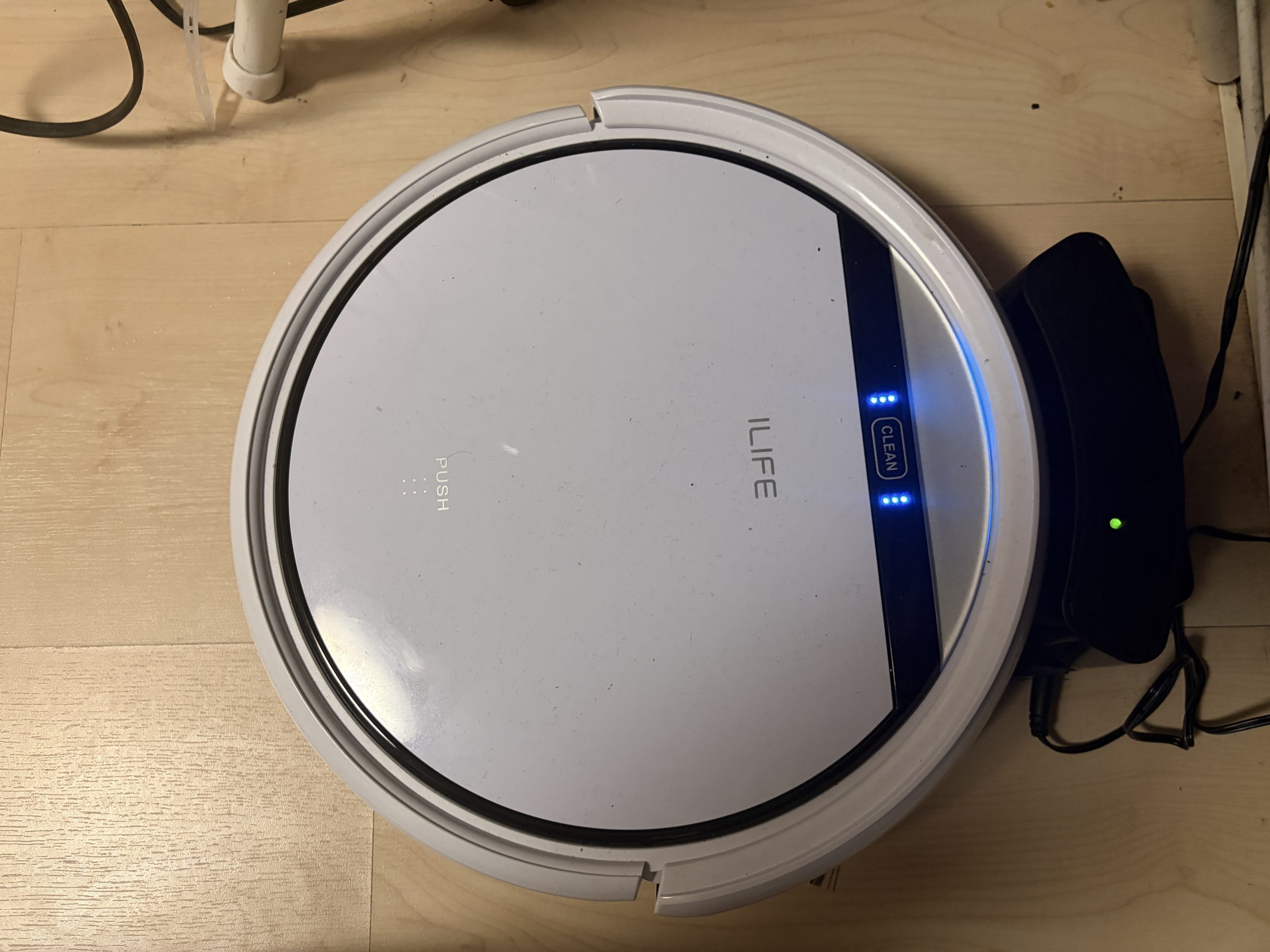 早く買えば良かった。。。約1万円のロボット掃除機「ILIFE V3s Pro」が優秀すぎて感動した話
